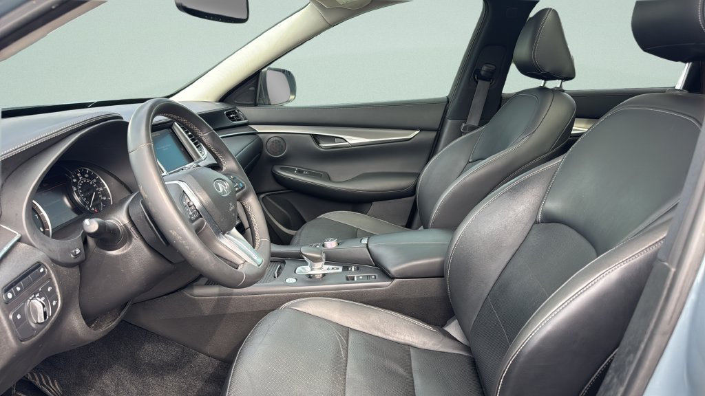 Used 2022 INFINITI QX50 Luxe FWD image 9