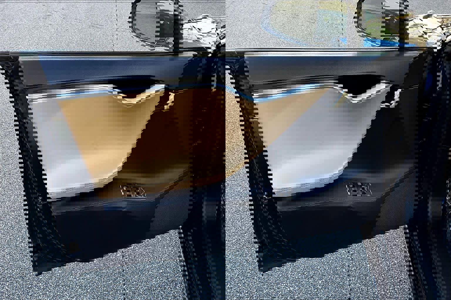 Used 2013 Tesla Model S Performance image 20