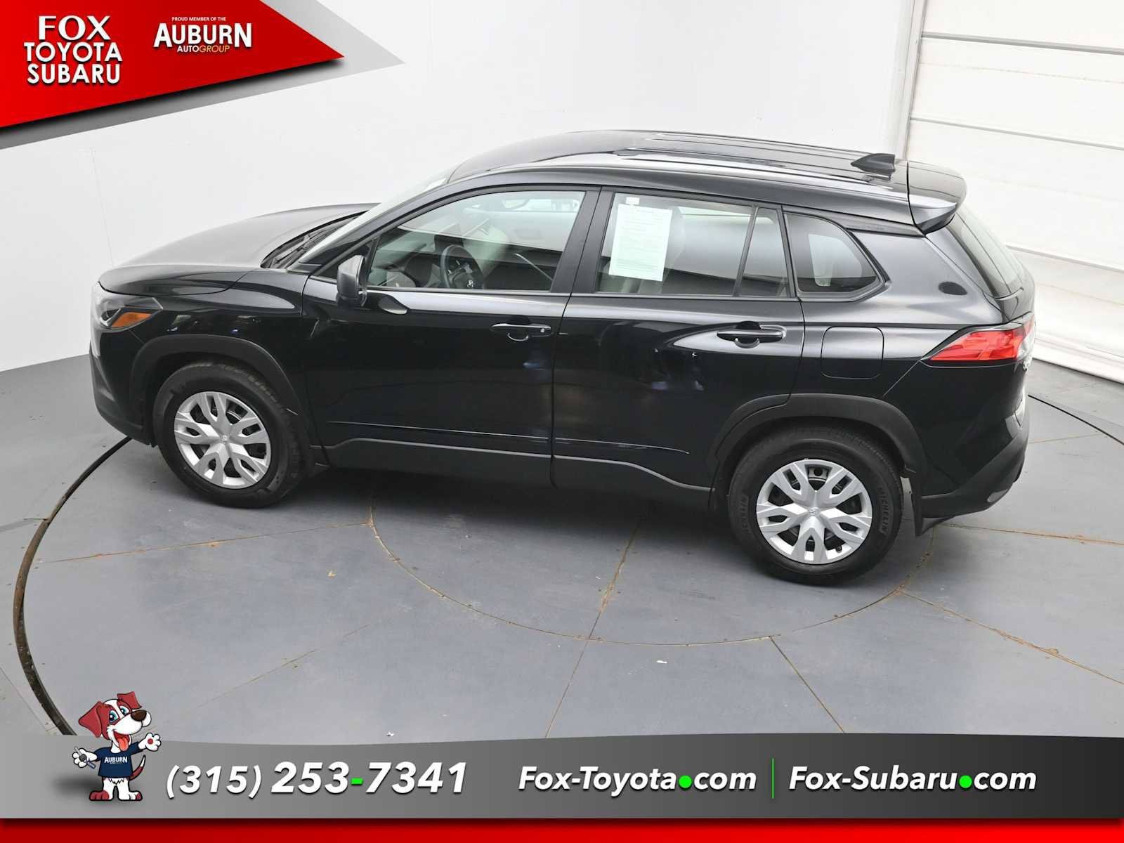Used 2024 Toyota Corolla Cross L AWD/4WD image 34