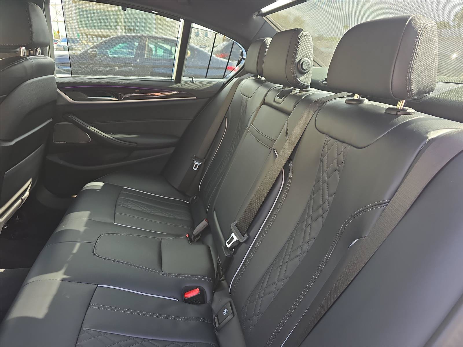 Used 2023 BMW M550i xDrive w/ Executive Package AWD/4WD image 14