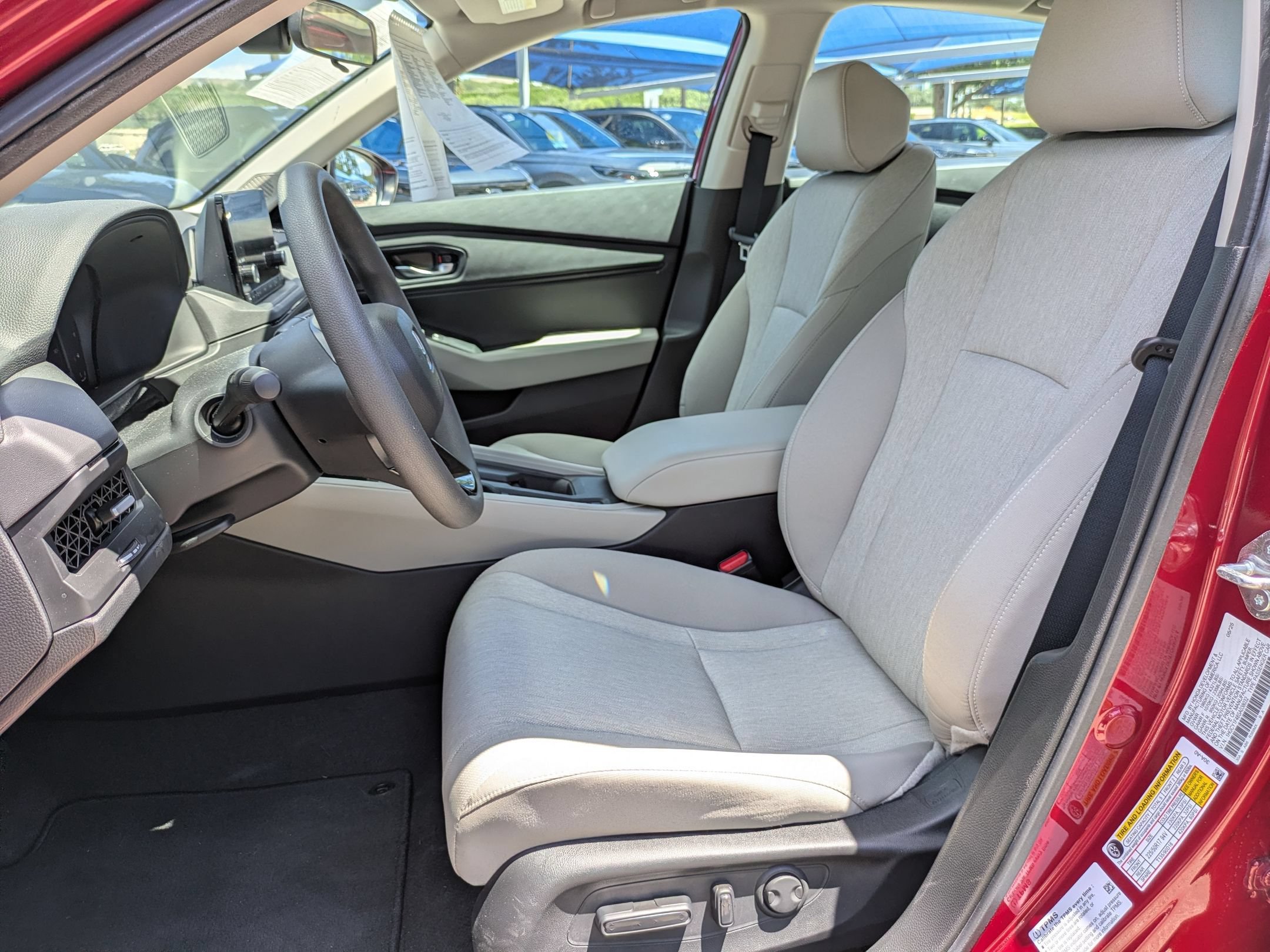 Certified 2025 Honda Accord SE image 13