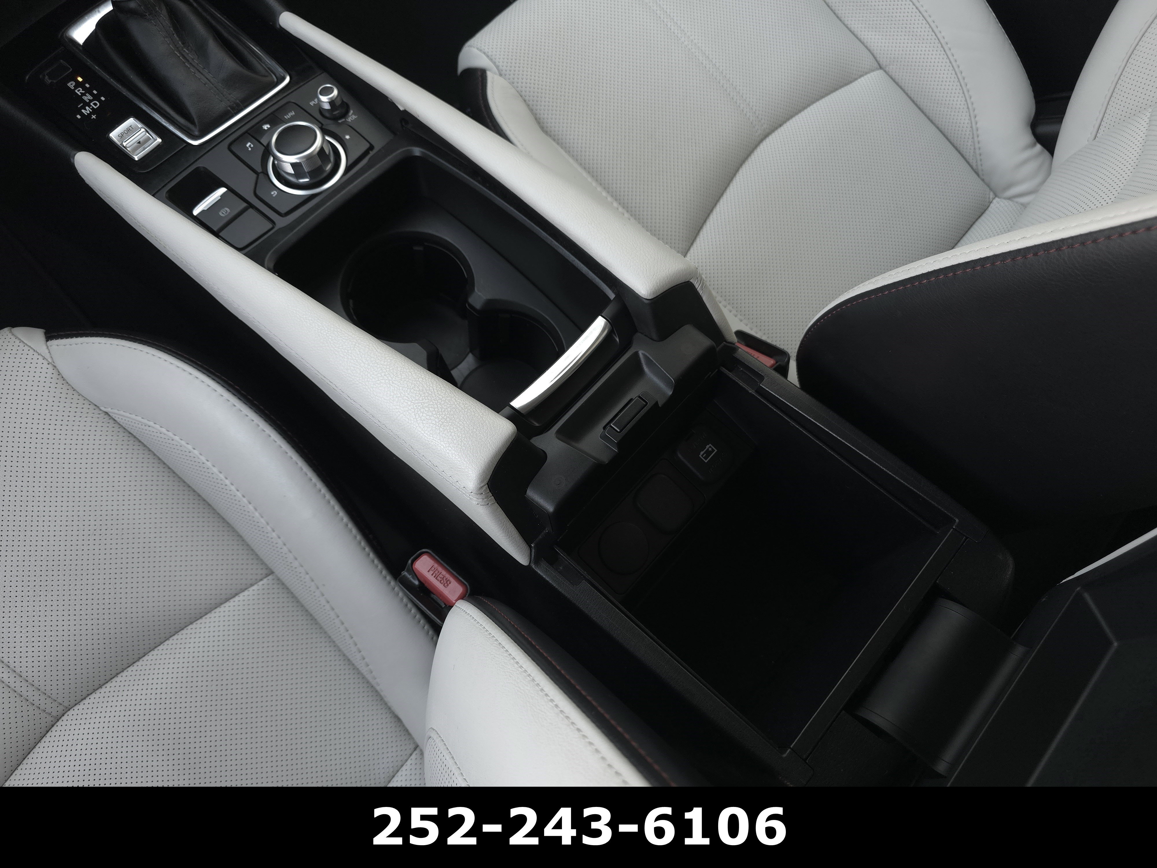 Used 2017 MAZDA MAZDA3 Grand Touring w/ Premium Equipment Package FWD image 15