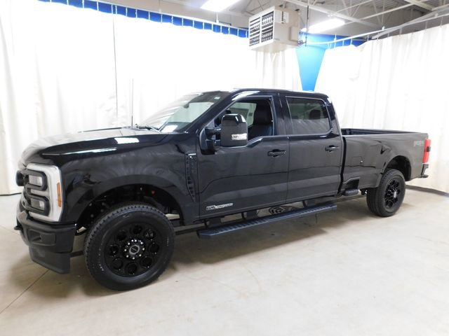New 2026 Ford F250 Lariat w/ Black Appearance Package image 9