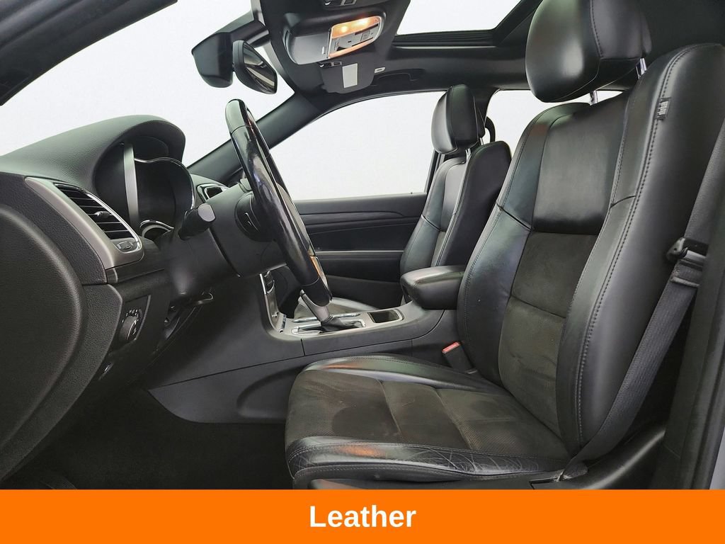 Used 2019 Jeep Grand Cherokee Laredo AWD/4WD image 11