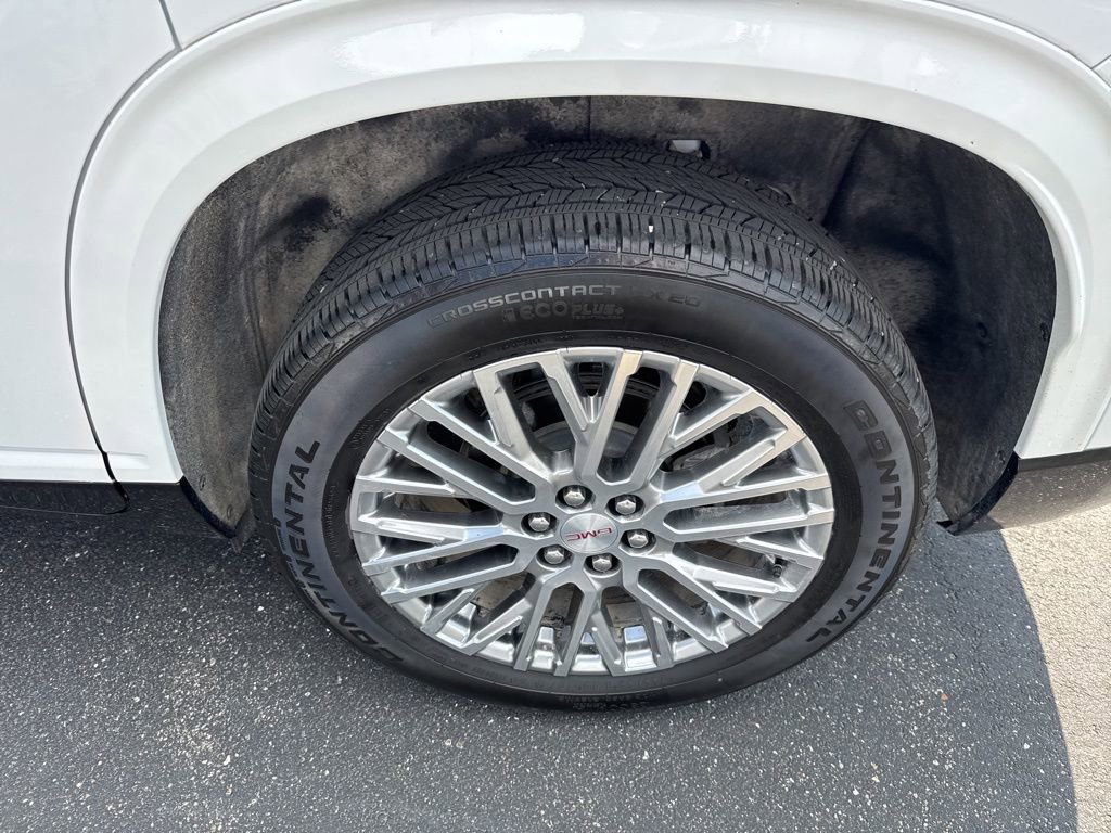 Used 2025 GMC Acadia Denali w/ LPO, Floor Liner Package image 31