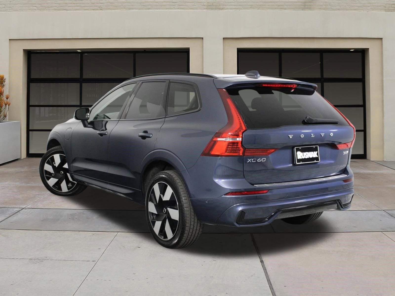 Certified 2025 Volvo XC60 T8 Plus w/ Protection Package Premier image 2