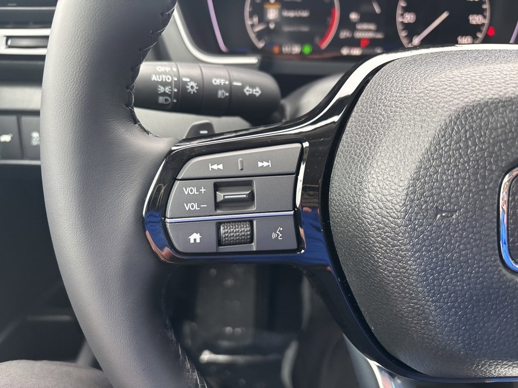 New 2025 Honda Pilot Touring image 28