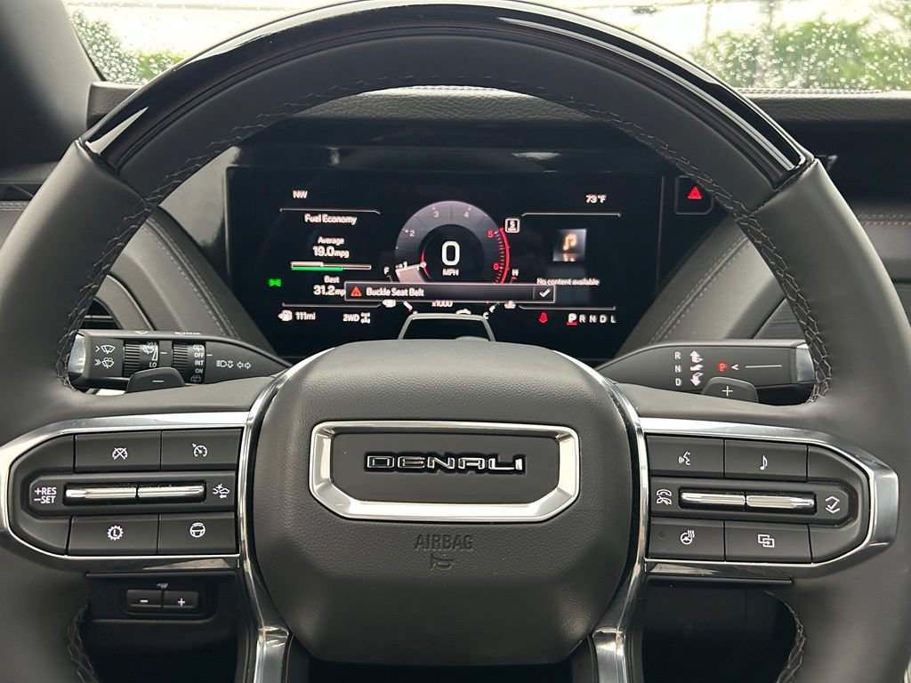 Used 2025 GMC Yukon Denali w/ Denali Reserve Package AWD/4WD image 16