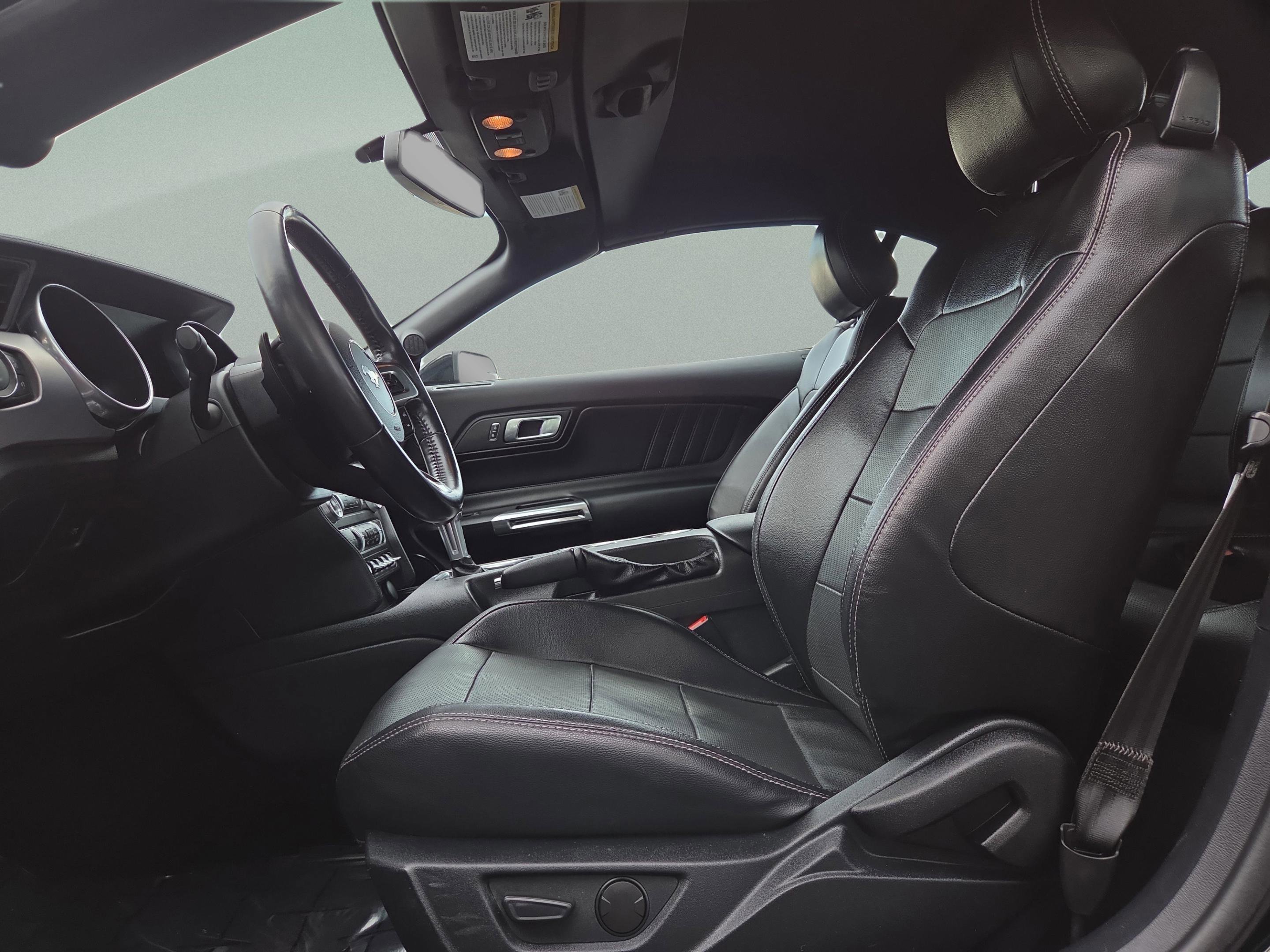 Used 2020 Ford Mustang Premium RWD image 27