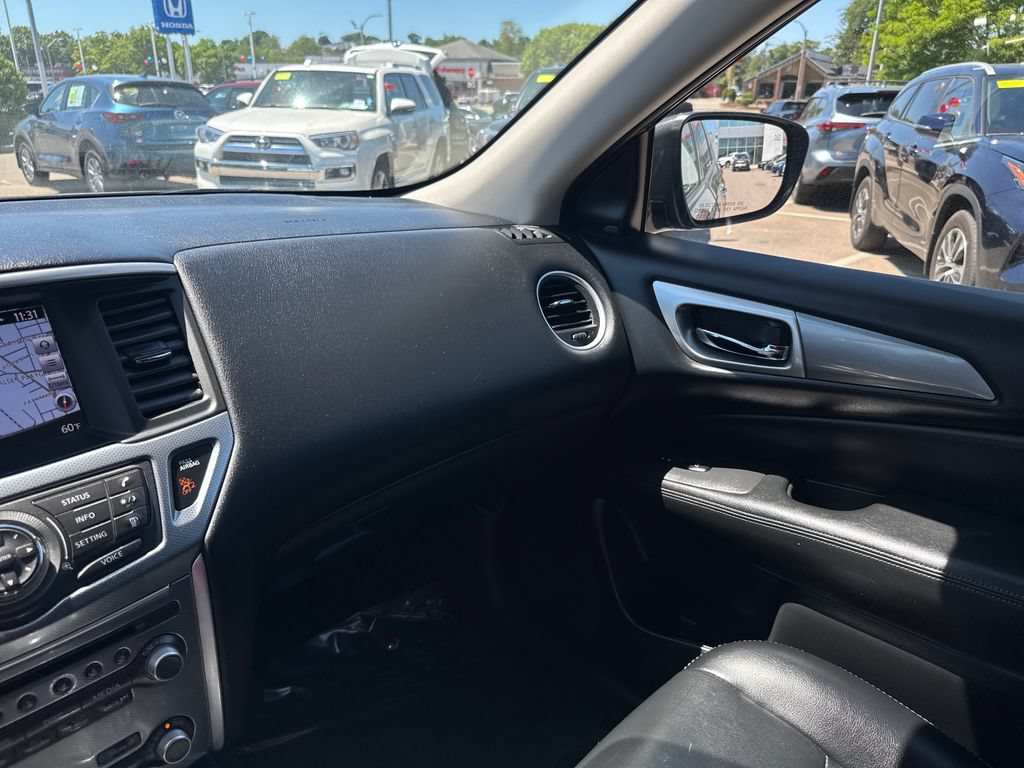 Used 2018 Nissan Pathfinder SL w/ Midnight Edition Package AWD/4WD image 31