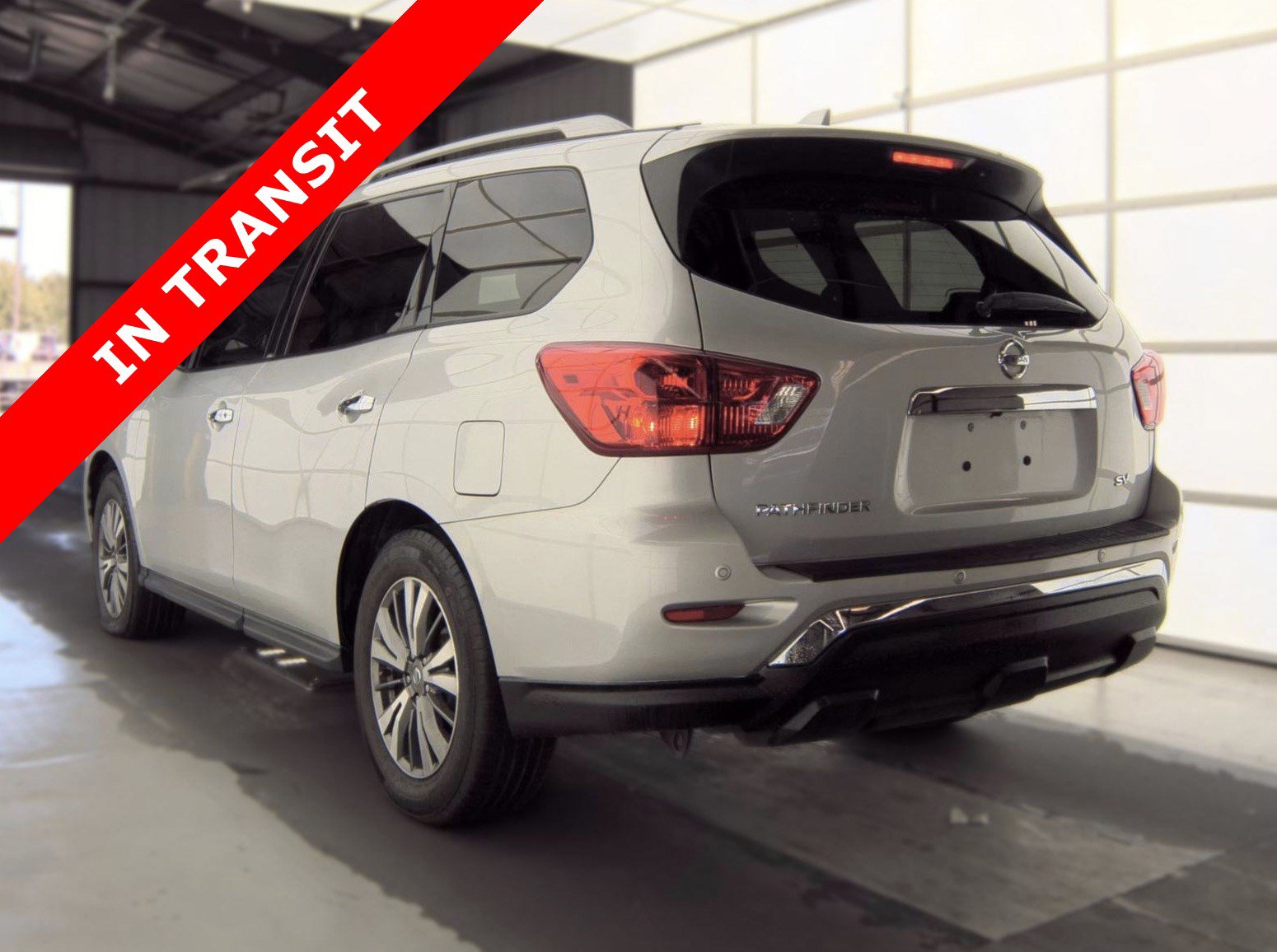 Used 2019 Nissan Pathfinder SV FWD image 5