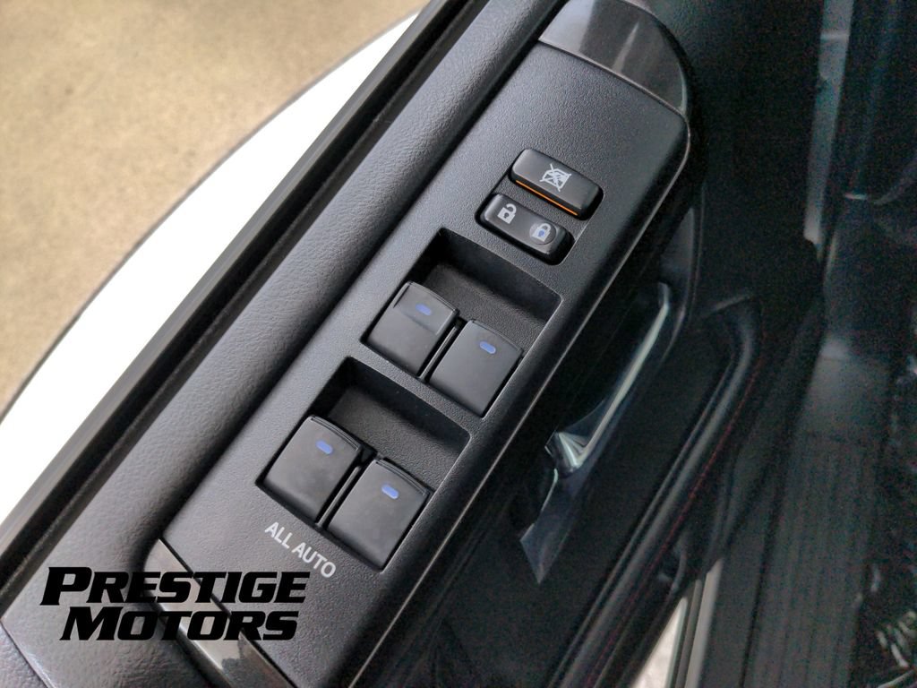 Used 2019 Toyota 4Runner TRD Off-Road Premium AWD/4WD image 26