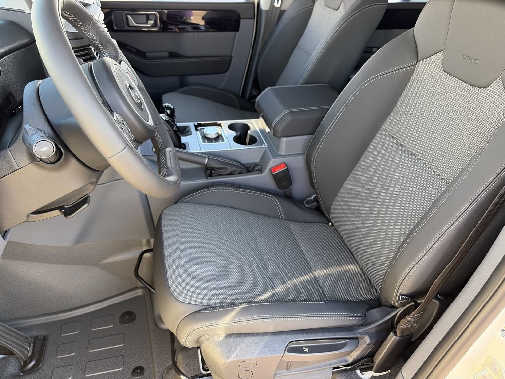 New 2026 INEOS Grenadier Station Wagon AWD/4WD image 12