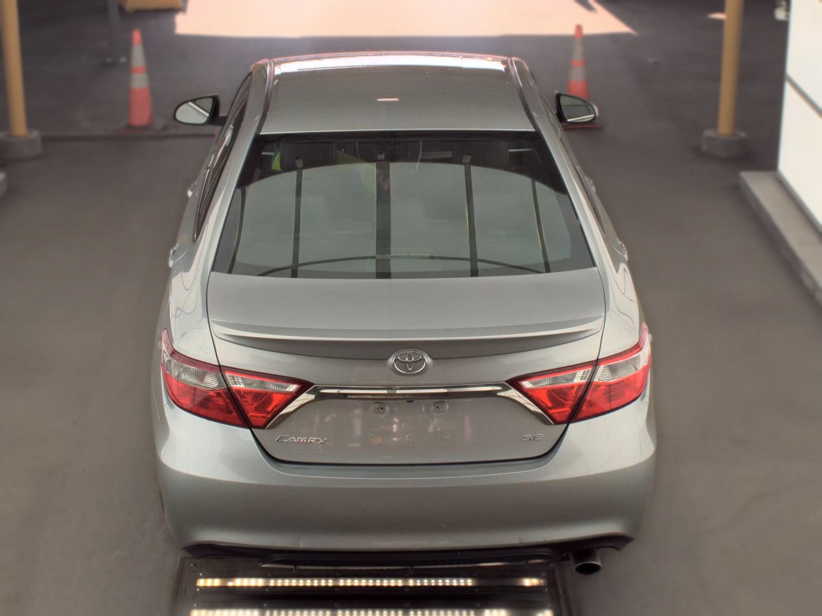 Used 2016 Toyota Camry SE FWD image 7