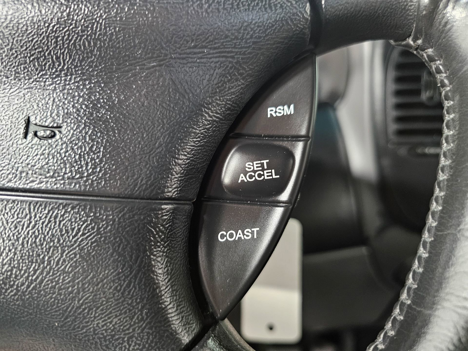 Used 2000 Ford F150 Lightning RWD image 41