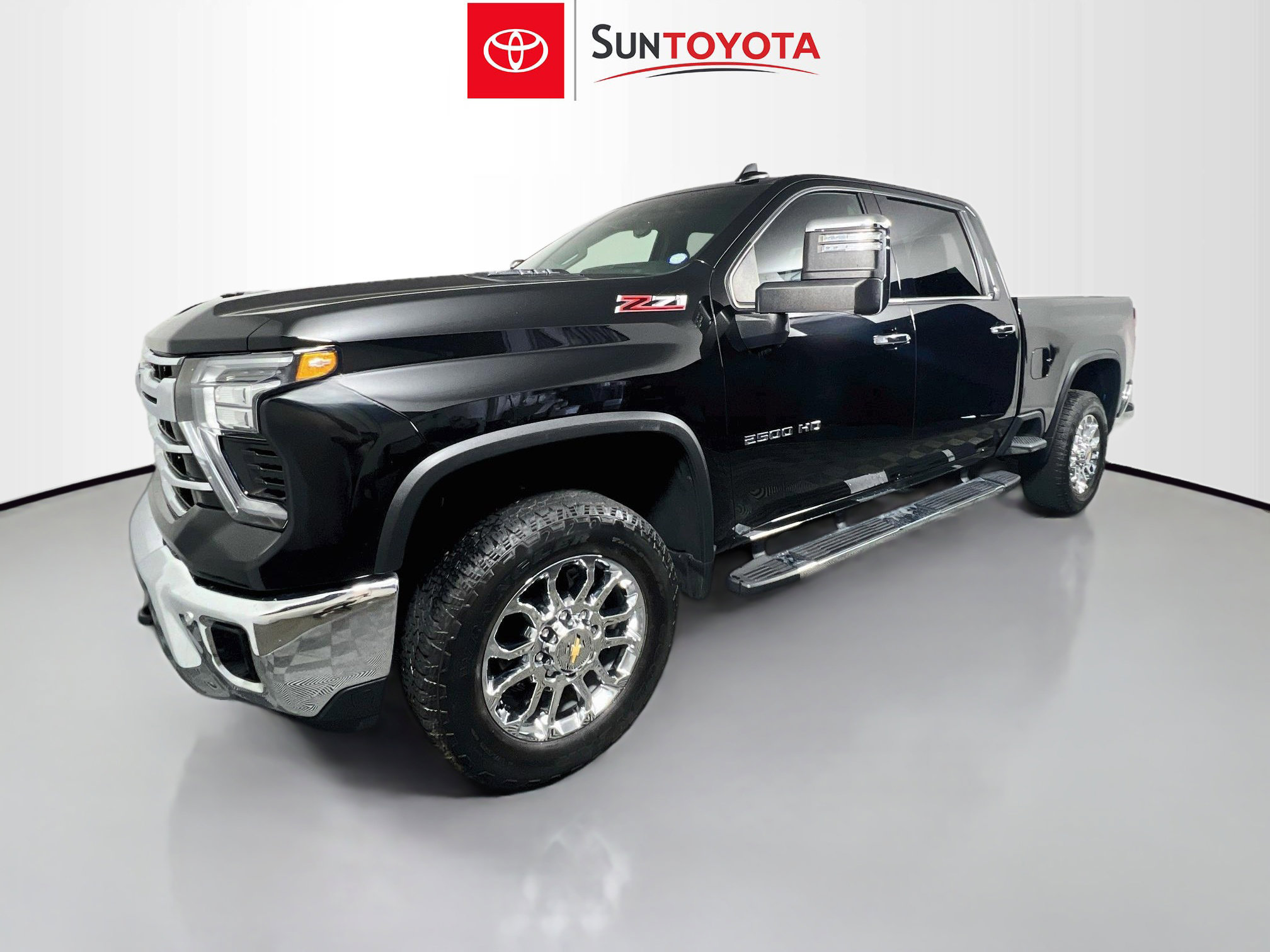 Used 2024 Chevrolet Silverado 2500 LTZ w/ LTZ Plus Package AWD/4WD image 9