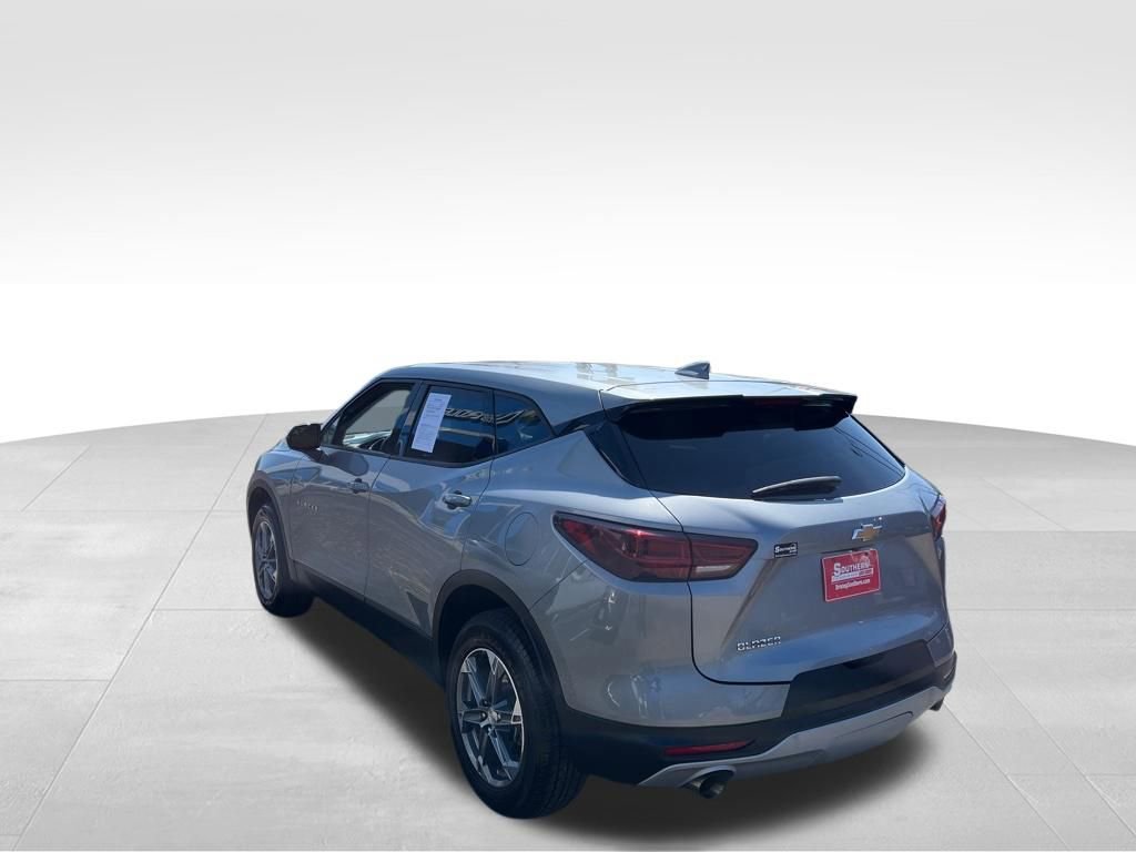 Used 2025 Chevrolet Blazer LT image 6