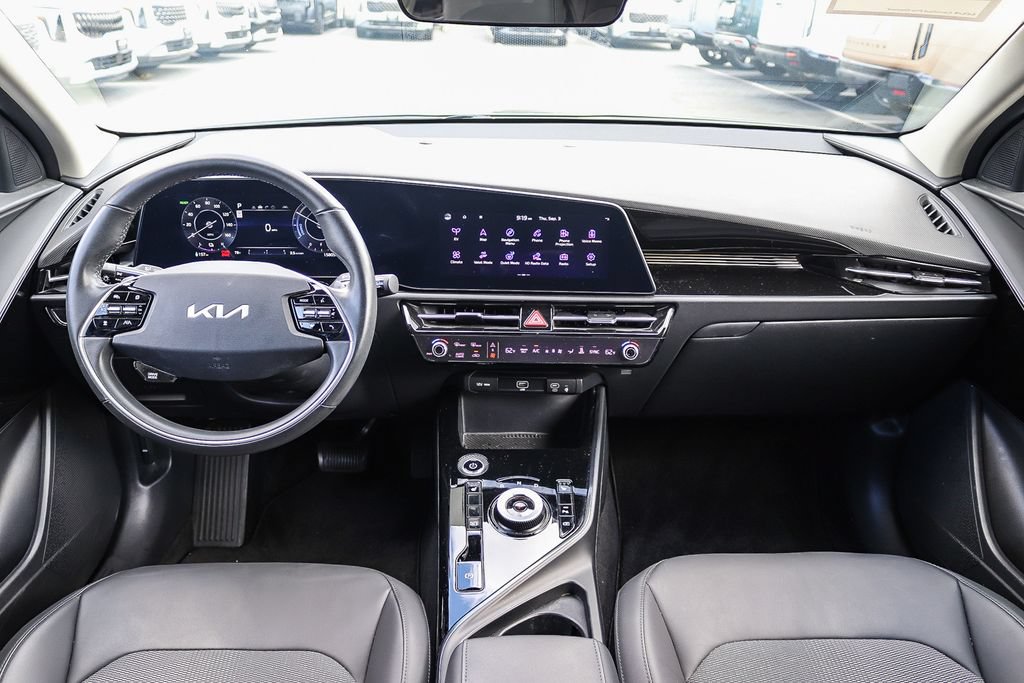 Certified 2023 Kia Niro Wind FWD image 12