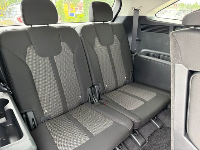 New 2026 Kia Sorento LX FWD image 23