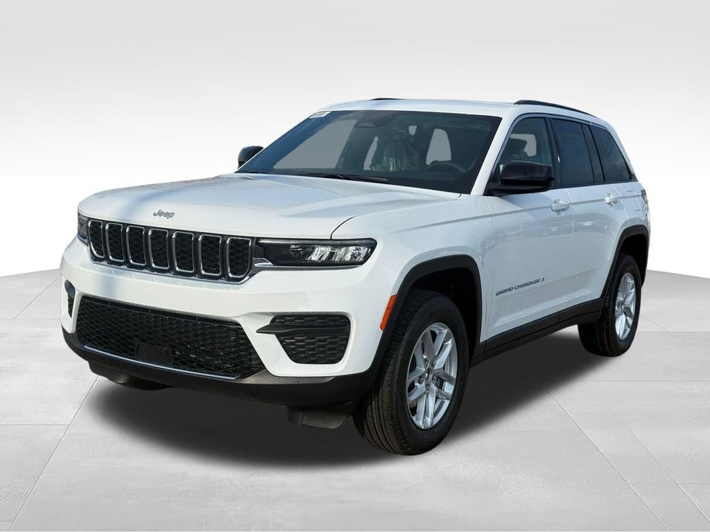 New 2026 Jeep Grand Cherokee Laredo AWD/4WD 360° Tour