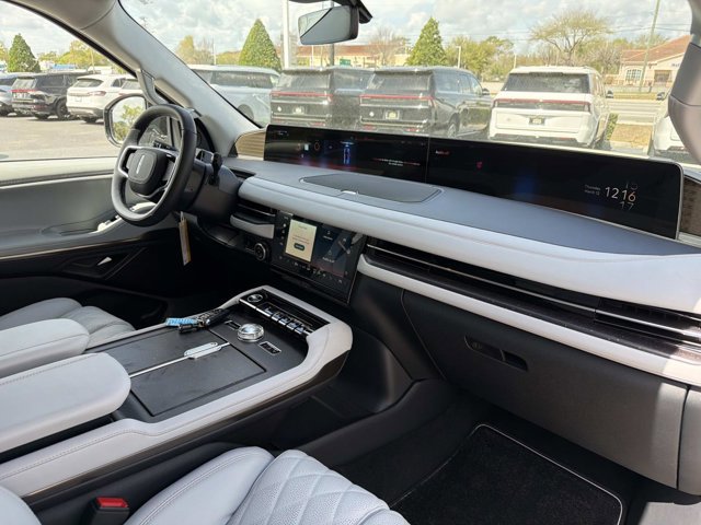 New 2026 Lincoln Navigator L Black Label image 20