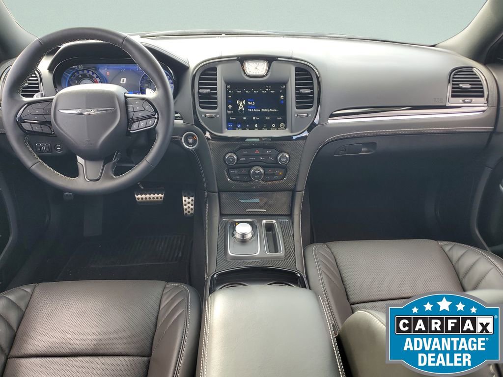 Used 2023 Chrysler 300 C image 23