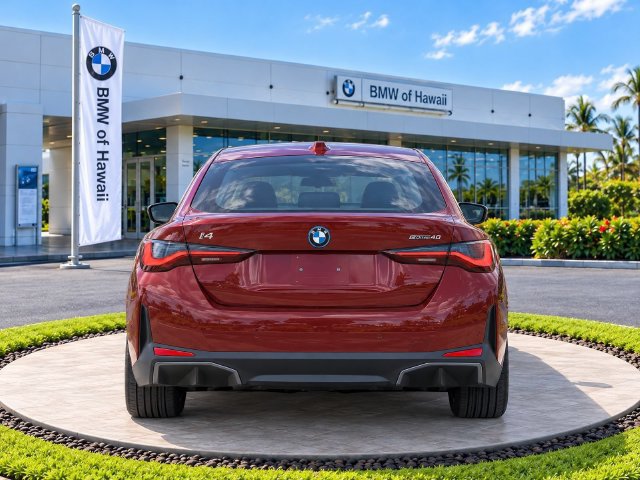 Used 2024 BMW i4 eDrive40 w/ Premium Package RWD image 4