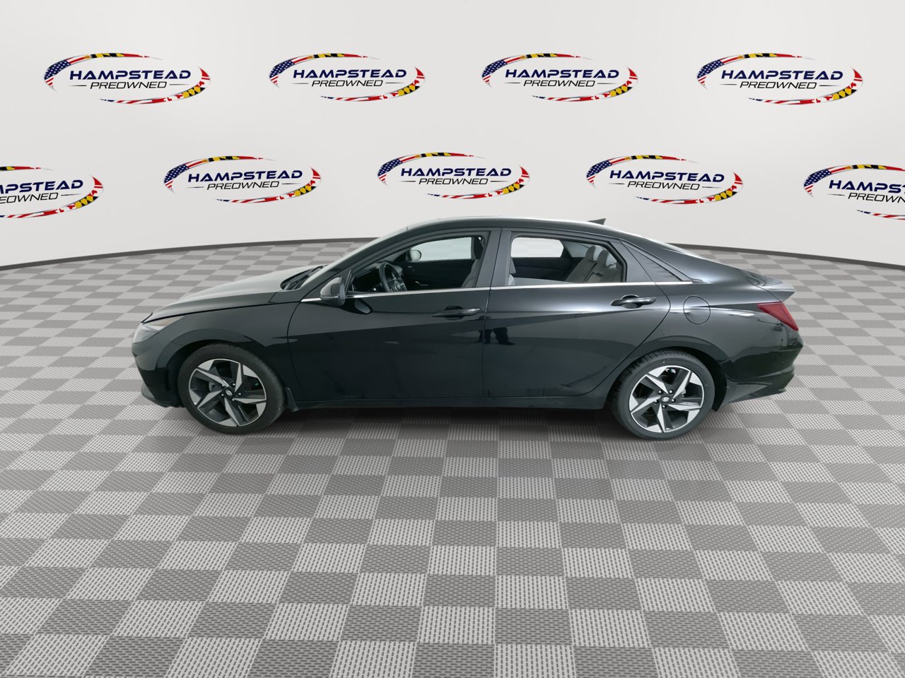 Used 2023 Hyundai Elantra Limited image 5