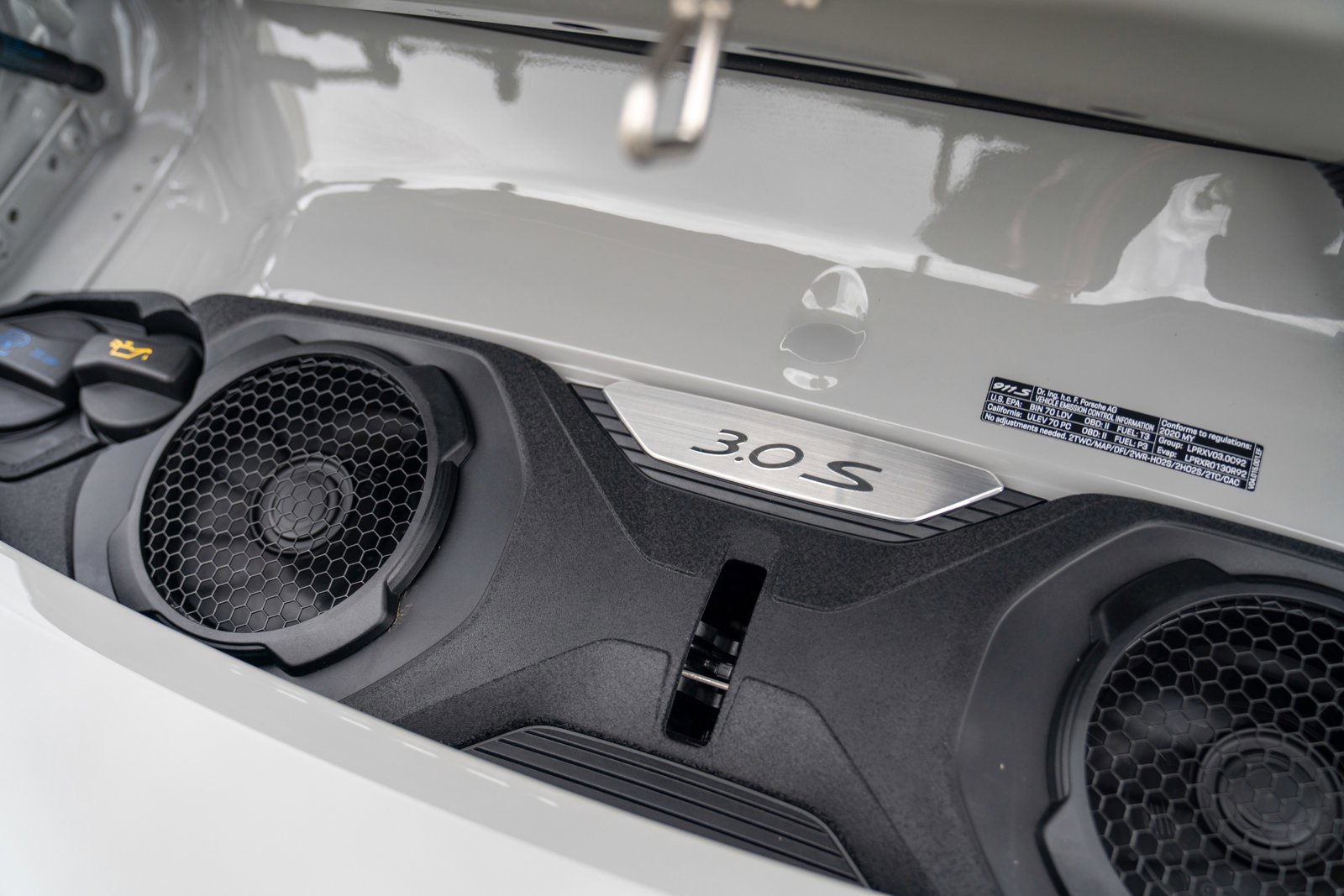 Certified 2020 Porsche 911 Carrera 4S AWD/4WD image 27