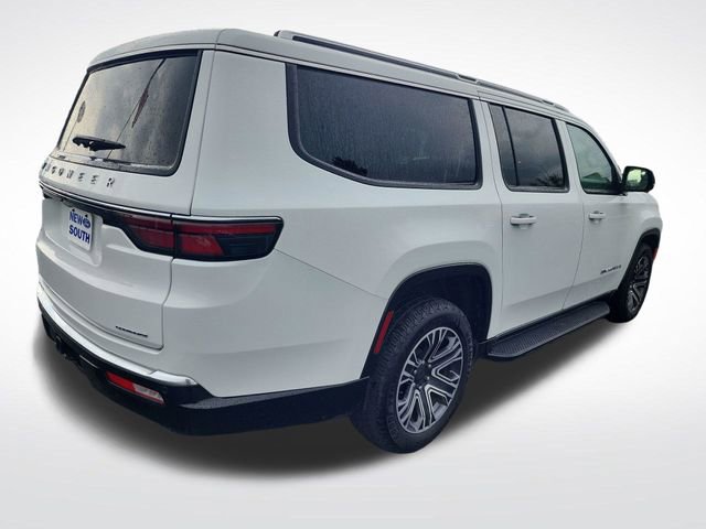 Used 2024 Jeep Wagoneer L Series II RWD image 5