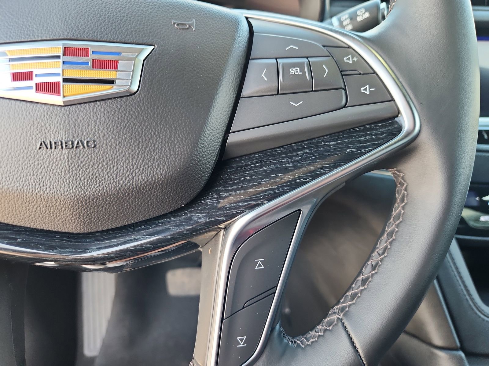 Used 2025 Cadillac XT5 Premium Luxury image 21
