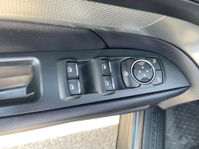 Used 2018 Ford Explorer XLT FWD image 14
