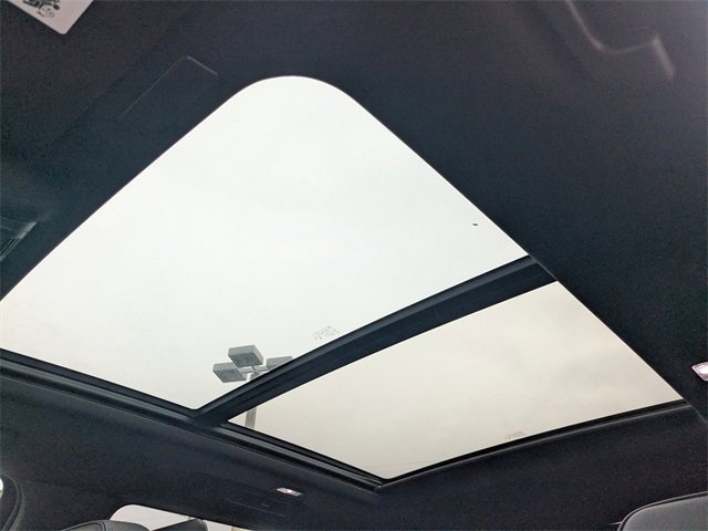 Used 2025 GMC Yukon XL Denali w/ Denali Reserve Package image 24