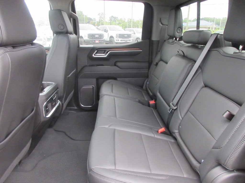 New 2026 GMC Sierra 1500 Denali w/ Denali Reserve Package image 17