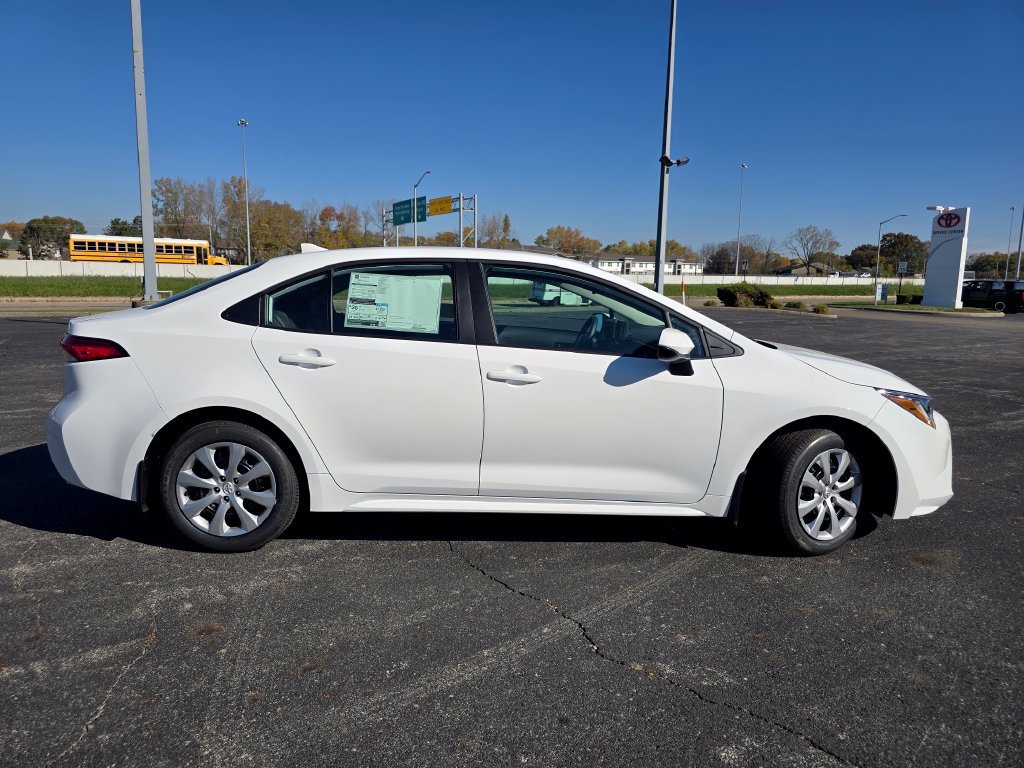 New 2027 Toyota Corolla LE FWD image 14
