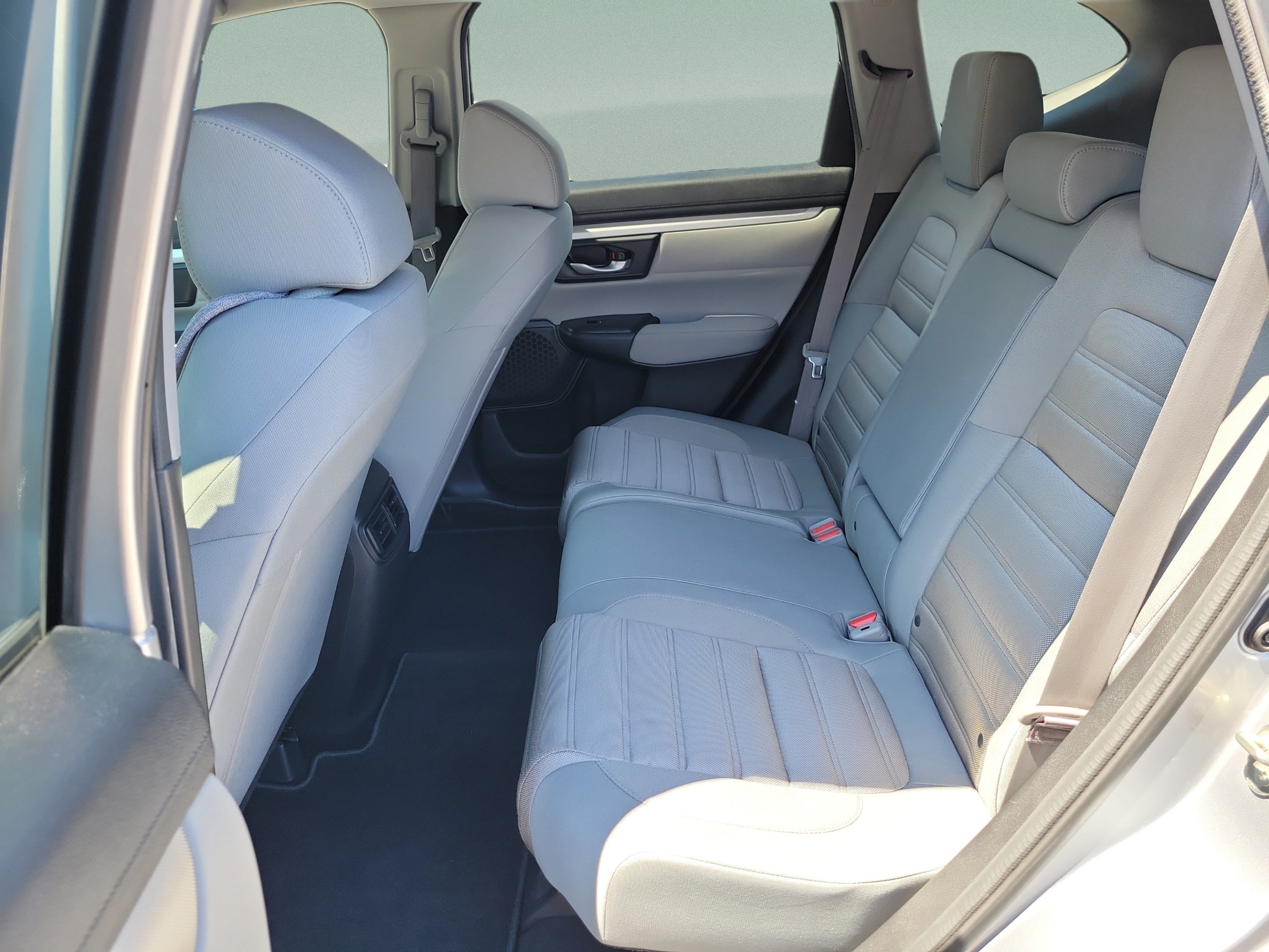 Used 2019 Honda CR-V LX image 9