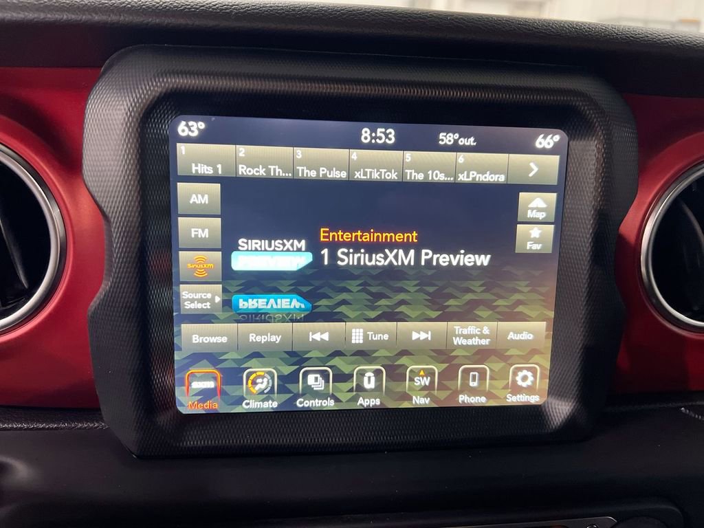 Used 2023 Jeep Wrangler Unlimited Rubicon AWD/4WD image 13