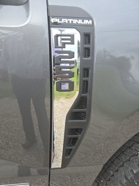 New 2026 Ford F250 Platinum w/ Platinum Plus Package image 9