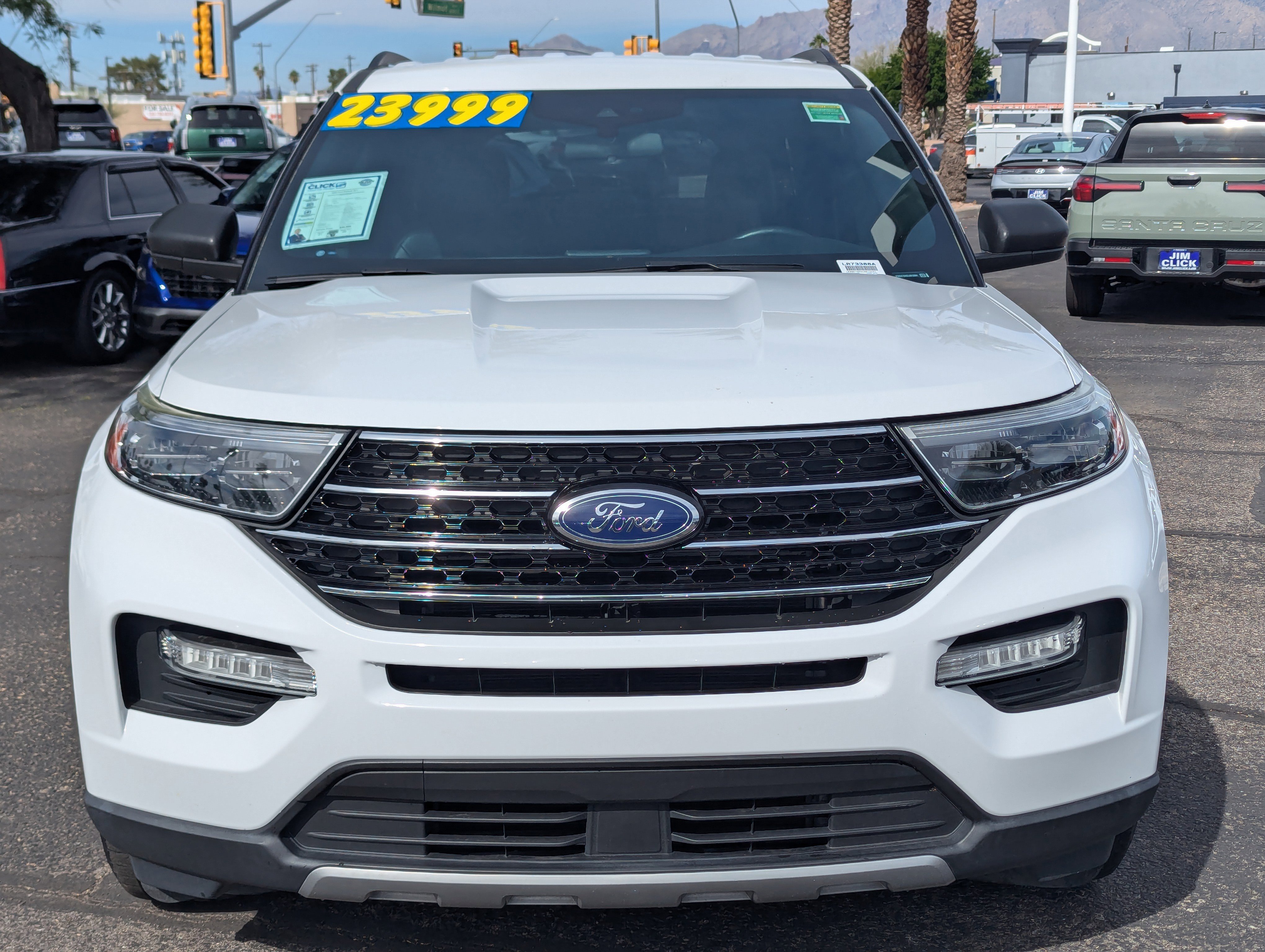 Used 2020 Ford Explorer XLT w/ Equipment Group 202A image 6
