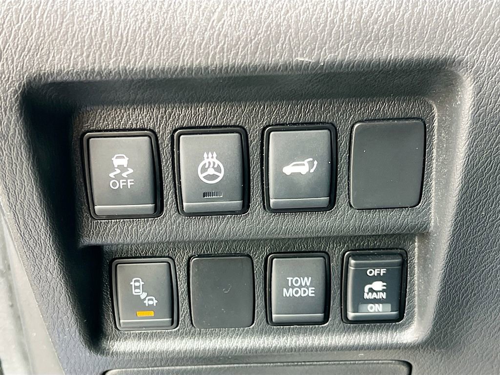 Used 2020 Nissan Pathfinder Platinum AWD/4WD image 10