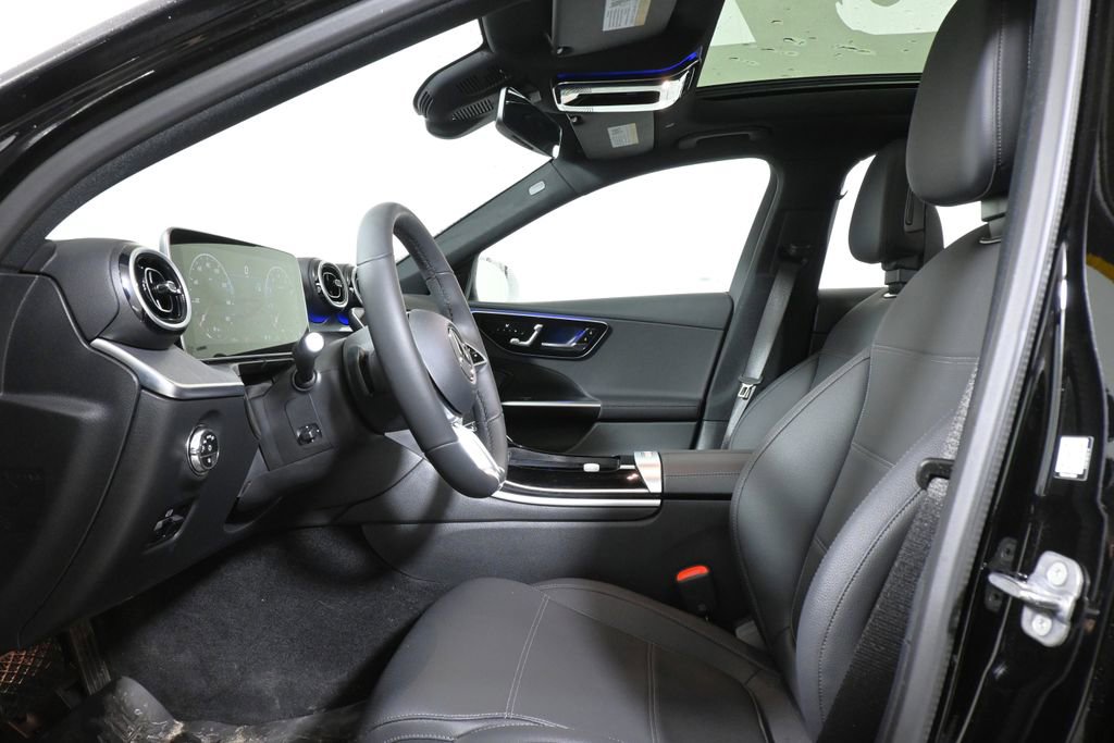 Used 2026 Mercedes-Benz C 300 4MATIC Sedan image 3