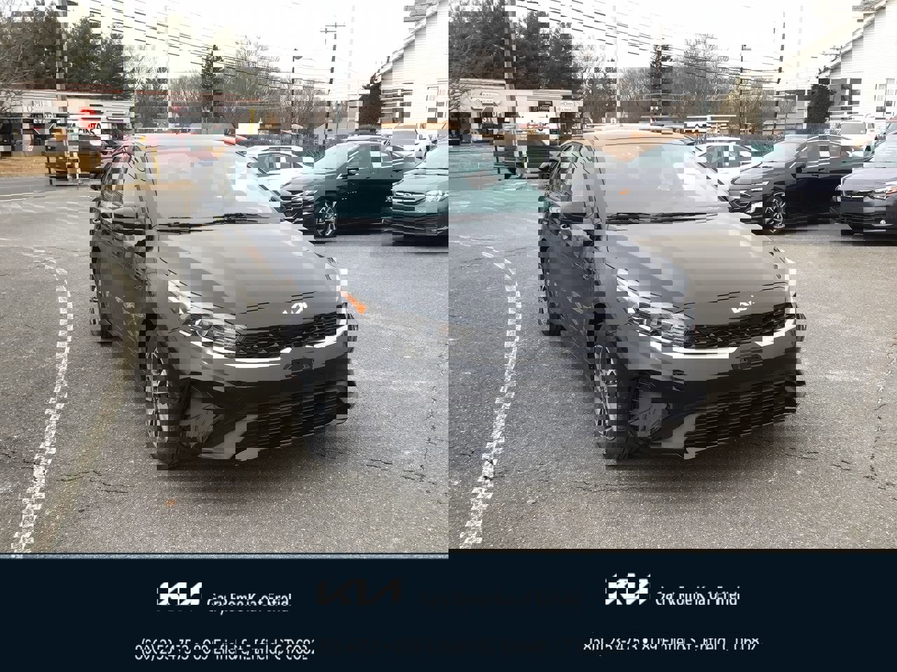 Certified 2023 Kia Forte LXS image 1