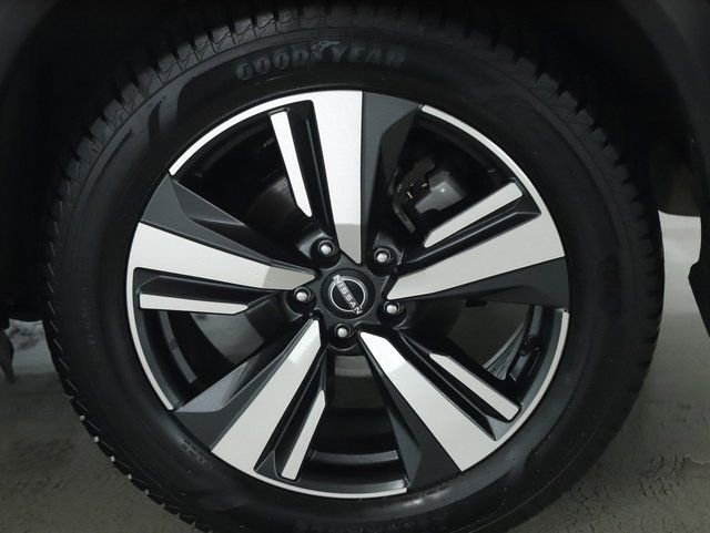 Used 2022 Nissan Rogue Platinum w/ Head-Up Display Package image 42