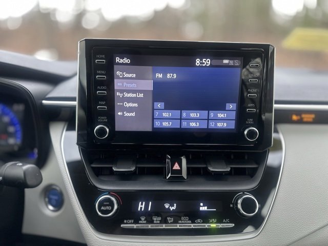 Used 2020 Toyota Corolla LE image 11