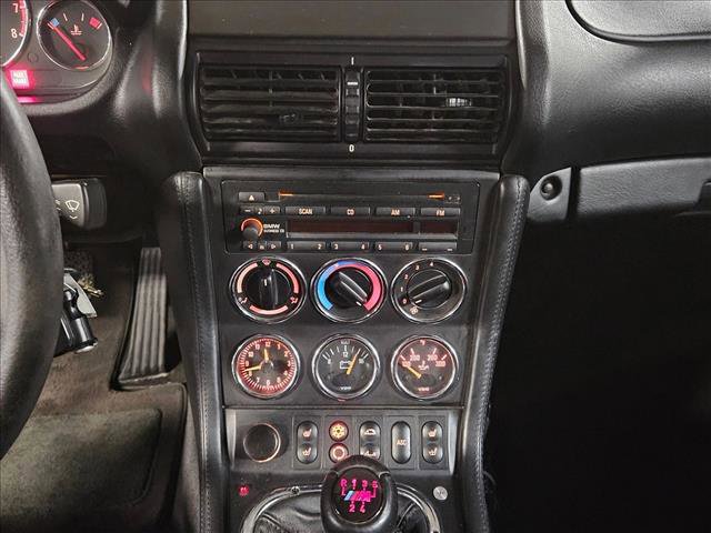 Used 2000 BMW Z3 image 13
