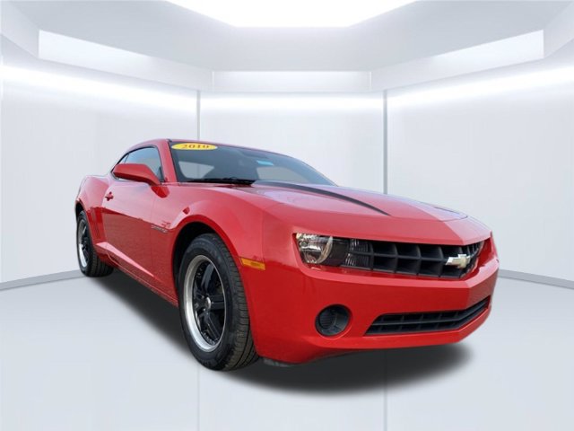 Used 2010 Chevrolet Camaro LS RWD image 2