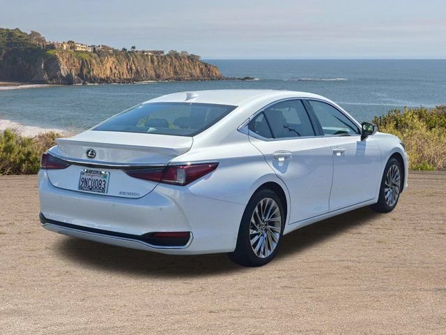 Used 2024 Lexus ES 300h w/ Accessory Package (Z1) FWD image 5