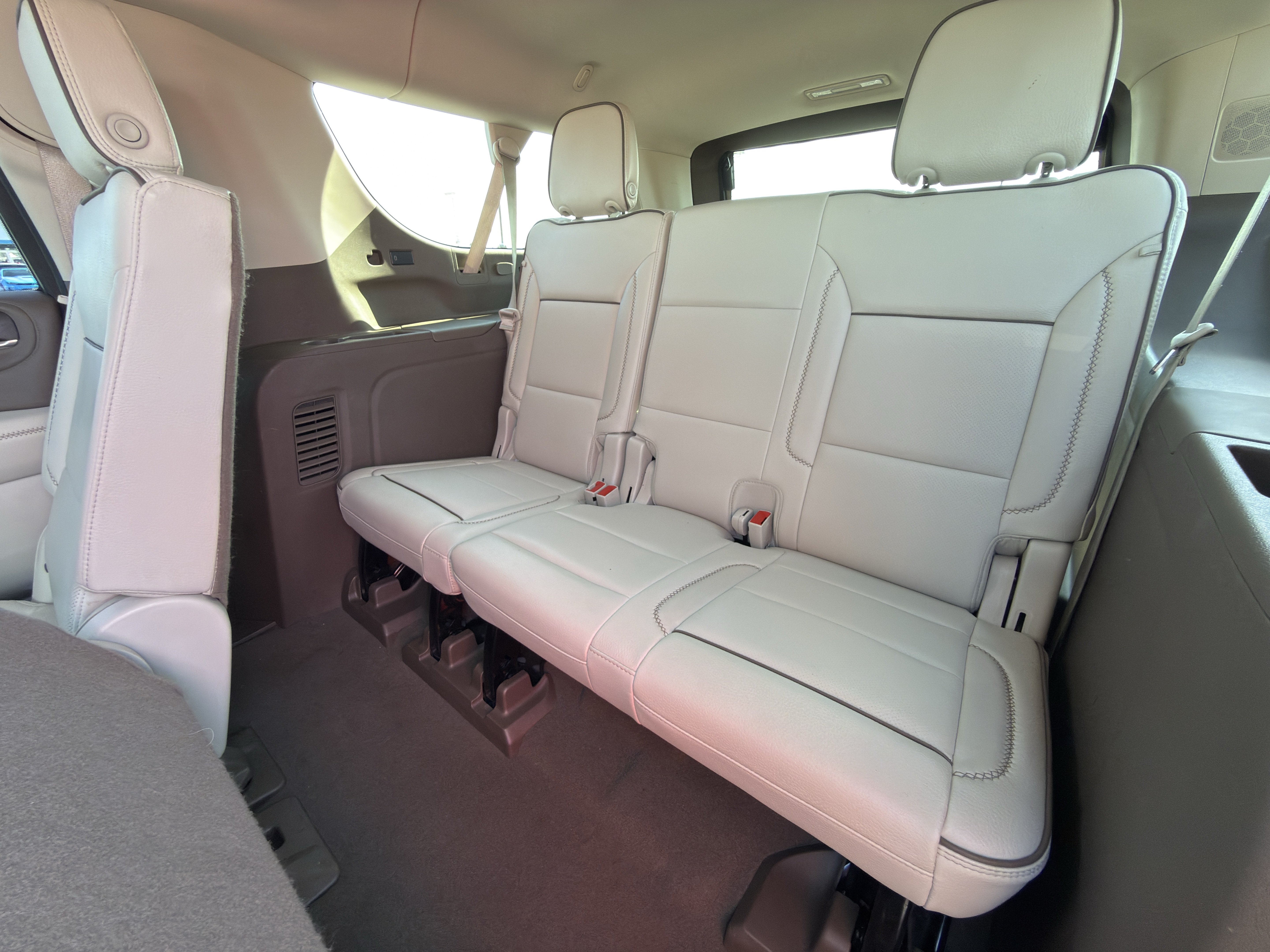 Certified 2023 GMC Yukon XL Denali w/ Max Trailering Package AWD/4WD image 15