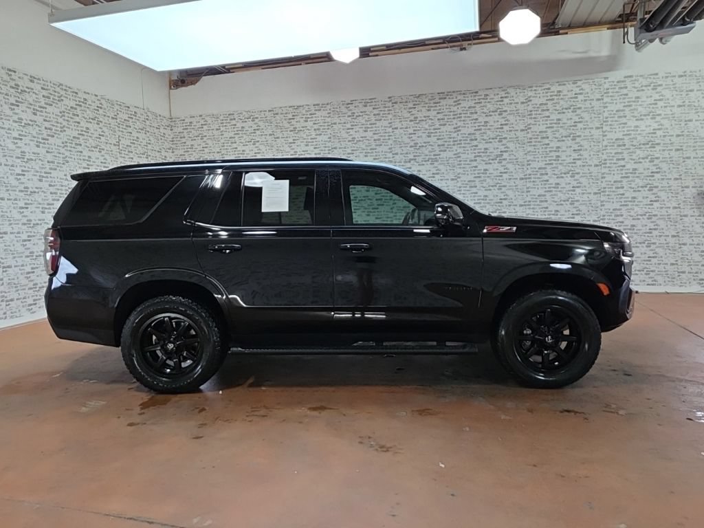 Used 2021 Chevrolet Tahoe Z71 w/ Luxury Package AWD/4WD image 6