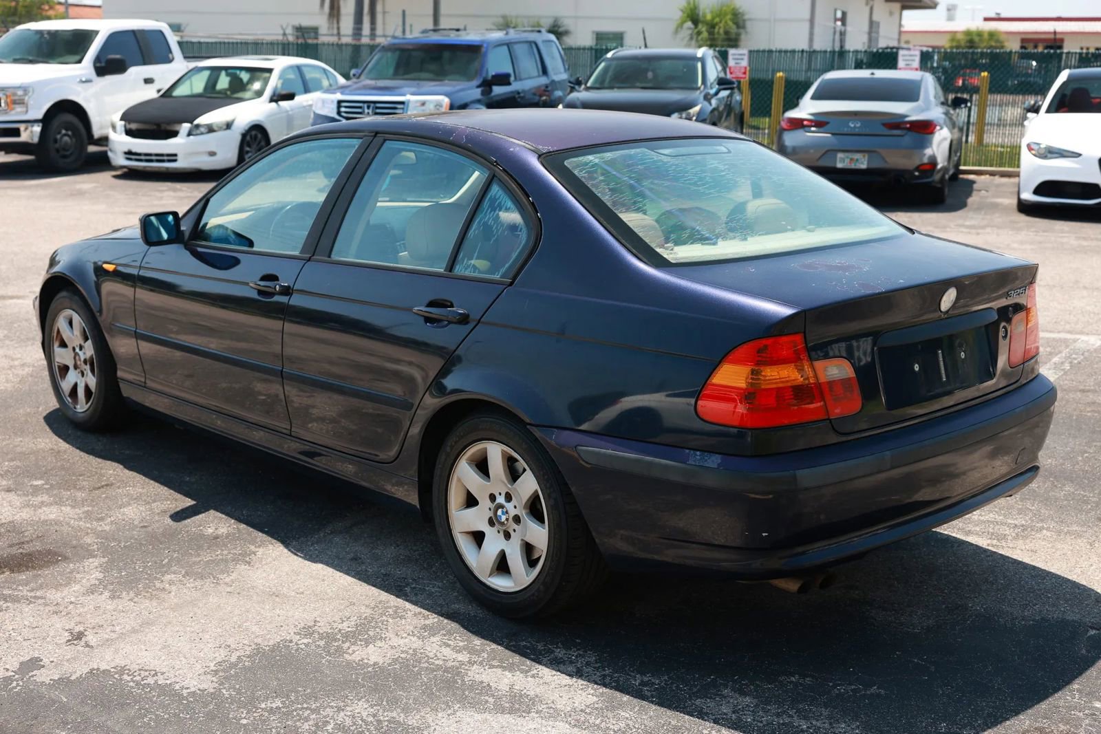 Used 2005 BMW 325i Sedan RWD image 3